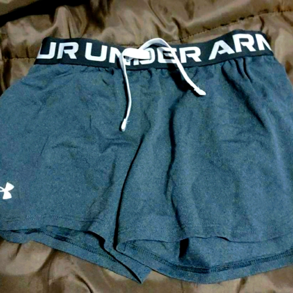 Under Armour  girls shorts